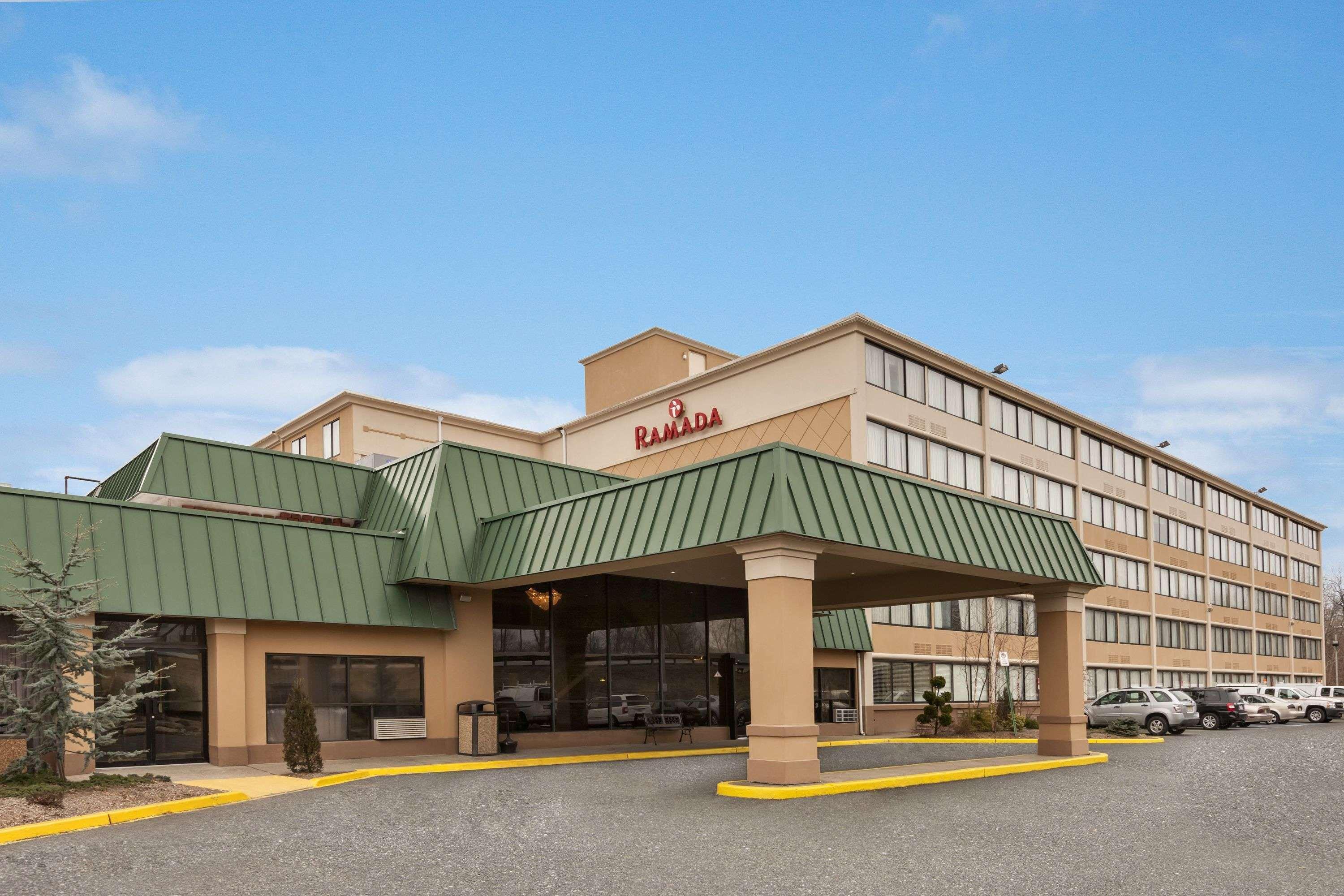 Ramada By Wyndham Rochelle Park Near Paramus Esterno foto